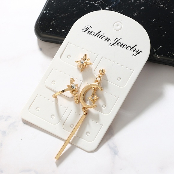 Unique Design//Stars Moon Earrings set GOLD - Picture 6 of 7